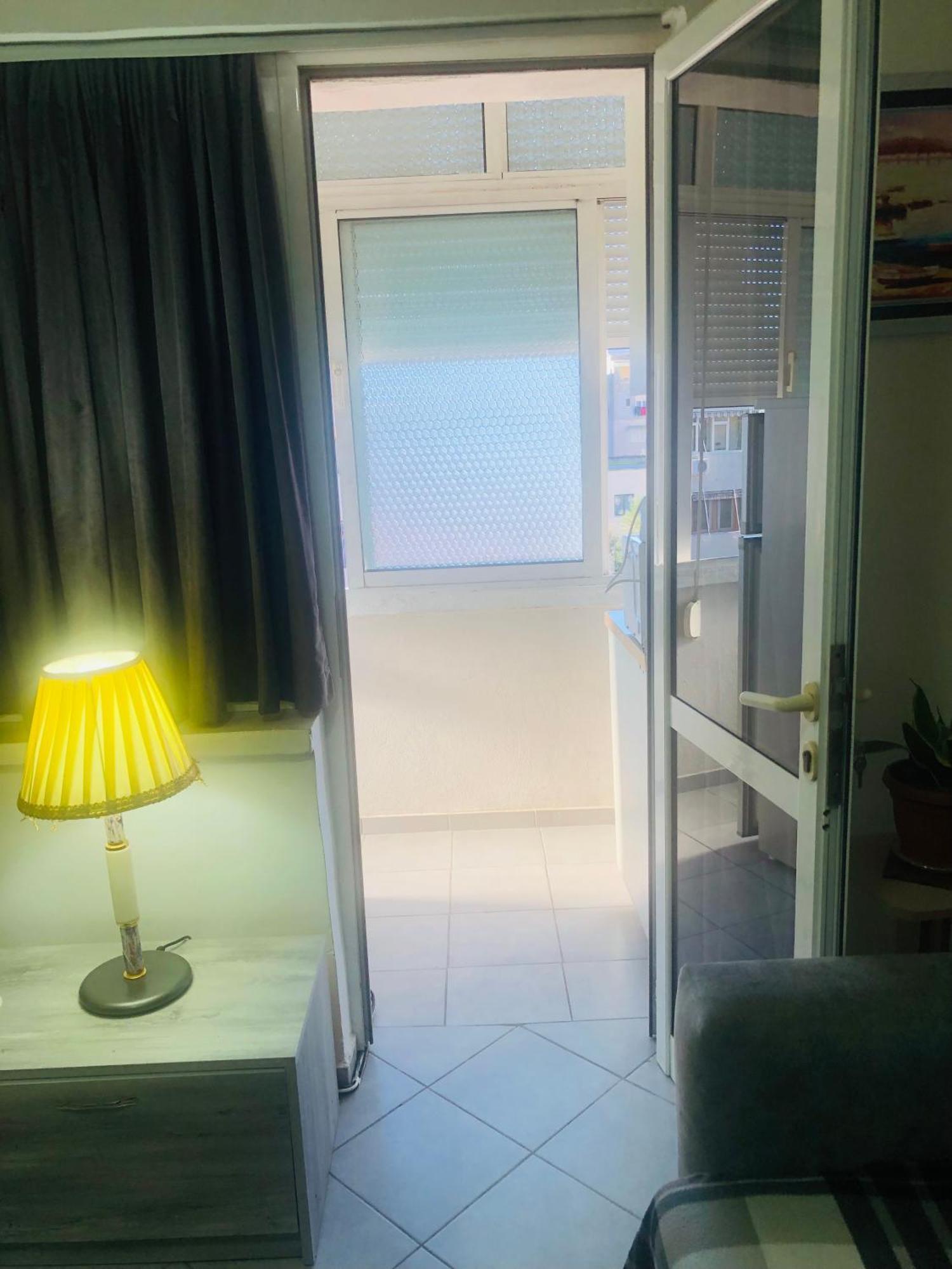 Apartment Entire Flat To Chill, In Center Of Tirana